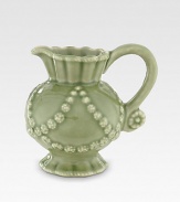 A charming, ceramic stoneware pitcher is designed to replicate the splendor, artistry and romance of the world's most beautiful gardens. From the Jardins du Monde Collection 6-oz. capacity 3½H Dishwasher safe Imported 