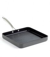 Cuisinart's GreenGourmet(tm)line paves the way in eco-friendly cookware with a ceramic-based grill pan that heats up in less time using less energy and has riveted stainless steel handles that are made from 70% recycled materials. Lifetime warranty.