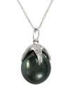 EFFY Collection shows it has a firm grasp on style with this 14k white gold necklace. A round-cut diamond (1/2 ct. t.w.) claw holds on to a cultured Tahitian pearl (9-10 mm) for a fashionable look. Approximate length: 18 inches. Approximate drop length: 1 inch. Approximate drop width: 5/8 inch.