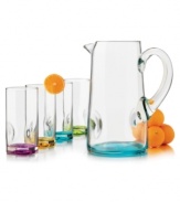 Assorted hues and finger-friendly grooves make the Impressions Colors glassware set look and feel fantastic on casual tables. Ideal for every day and entertaining, with four highball glasses and a pitcher, all in dishwasher-safe glass from Libbey.