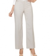 A classic herringbone motif makes these petite pants by Alfani a chic choice for the office. The crisp silhouette and muted color is perfect for spring--keep it neutral or add a colorful accessory or two!