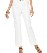 Nine West's pants offer a flattering slim fit with a chic silhouette that's cropped at the ankle.