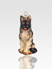 An imposing German shepherd strikes a pose, magnificently detailed from his sweet face to his mottled coat in mouth-blown, hand-painted glass.Glass4H X 2.75W X 1.5DImported