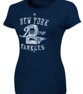 All the right moves. Everyone will know who you're keeping your eye on in this Derek Jeter New York Yankees MLB t-shirt from Majestic.