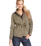 With on-trend utilitarian style, this Lucky Brand Jeans military-inspired anorak is a fashion-forward fall must-have!