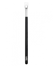 PINCEAU RÉTRACTABLE EYE-LINERCustom-designed to provide women with proper tools for a faster, more professional makeup application. Each brush is designed with only the finest quality of hairs and a delicately weighted handle to provide the necessary balance for professional and precise makeup application.Brush Type: Japanese Nylon flat edge brush ideal for applying smokey shadows to the base of the lashes. Designed to impart a smooth, fine line but soft enough to blend color into the base of the lashes.