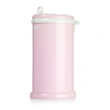 Simple and easy to use, the innovative Ubbi Diaper Pail maximizes odor control without a need for special plastic liners or the option to use an eco-friendly cloth liner. Lid features a child safety lock.