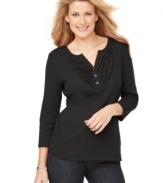 Karen Scott's casual top is a phenomenal value that has a chic ruffled neckline. Pair it with your favorite jeans for a laid-back outfit.