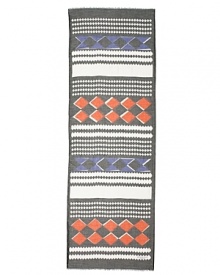 A reliably handsome go-to scarf adorned with a colorful pattern that's modern and cool.