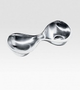 Always adding his personality on his creations, internationally renowned designer Ron Arad has made a career of creating functional home pieces with an artistic flair. His contemporary spin on the hors d'oeuvres platter is no different, featuring two distinctive sections in gleaming 18/10 stainless steel. Hand wash 9W X 1½H X 7¼D Made in Italy 