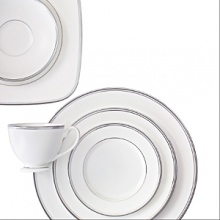 Double bands of shimmering platinum surround each piece of the Kilbarry Platinum pattern. This fine bone china is both understated and modern.