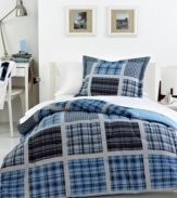 Perfect in plaid. Too cool blue rules your sleep space in this Hampton comforter set, featuring a patchwork design with an array of preppy plaid patterns for an updated classic look.