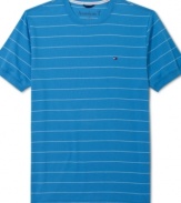 Kick your casual style up a notch with stripes on this Tommy Hilfiger t-shirt.