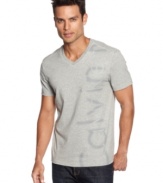 A v-neck paired with a Calvin Klein logo graphic give this tee a classic style.