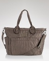 Bring up baby in style with this MARC BY MARC JACOBS baby bag, packed with practical pockets and on-the-go accessories.