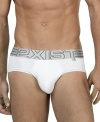 With no-show styling, these 2(x)ist briefs will keep you comfortably secure all day.