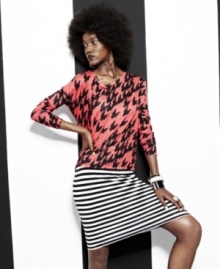 With graphic black & white stripes, this Tee by Big Star skirt is perfect for a mixed-print look!