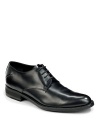 THE LOOKOval toeLace-up closure THE MATERIALLeather upperLeather lining and sole ORIGINMade in Italy