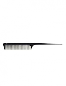 T3 Anti-Static Carbon ionic combs are professional quality, forged from Tourmaline and Carbon and as a result they will resist the heat of modern high-temperature styling tools. Pointy tip makes sectioning hair easy. Often used for teasing. 1.5 X 6 