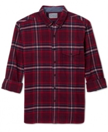 A classic plaid design paired with a slim fit give this Lucky Brand Jeans button down a manly and modern look.