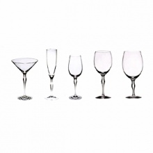 Balans glasses have sensuous, tear-shaped stems, lending perfect balance to form and hand. Shown left to right: martini, flute, wine, goblet, iced beverage.