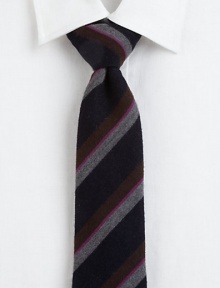 A brilliant take on classic stripes, a fine silk tie that offers unquestionable charm.SilkDry cleanMade in Italy