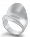 Lovely curves. The smooth shape and polished sterling silver setting of Giani Bernini's sophisticated curve ring make it an instant must have. Size 8.