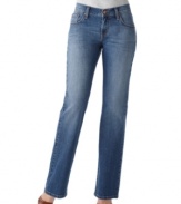 These boot leg jeans by Levi's are cut to complement a curvy figure, and feature a touch of stretch for comfort!