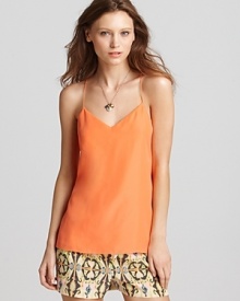 For a luxe top to pair with all your favorite pieces look to this Tibi silk cami, loose and easy to wear all season long. Sure to become a wardrobe staple, it's gorgeous worn solo or layered under a cardi.