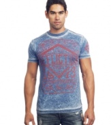 With a thoroughly lived-in look, this t-shirt from Affliction gives your basics a bold centerpiece.