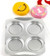 A simple twist to an old-fashioned favorite-put some pep into your parties with cookie pops, an easy-to-make treat that takes all the deliciousness of your favorite dessert and displays it in a fun, quirky way. The heavy-duty aluminum pan creates four round treats that are ready for decorations galore.