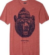 Bear your arms in this Volcom tee, featuring a cool grizzly graphic and comfy fit.