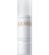 A lightweight facial moisturizing lotion formulation of Creme de la Mer. Contains the original Miracle Broth and all the extraordinary benefits of the Creme but tailored to the needs of different skin types. A perfect summertime or warm weather option. For normal to dry skin. 1.7 oz. pump bottle. Made in USA. 