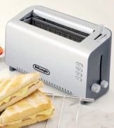 Lunch and dinner options are endless! De'Longhi presents a sleek brushed aluminum toaster designed with a long, adjustable slot, perfect for toasting everything from bagels to ciabatta bread. The unique sandwich cage allows for toasty sandwiches with warm, crispy results. One-year warranty. Model DTT312.