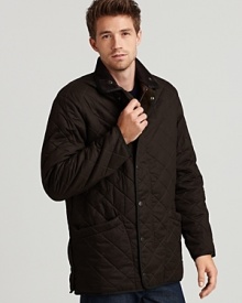 Barbour balances rugged dependability with handsome heritage style in this handsome quilted jacket.