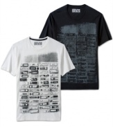 This DKNY tee will add some style to your casual wardrobe.