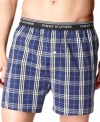 These plaid woven boxers by Tommy Hilfiger boast a classic look and a comfortable feel.