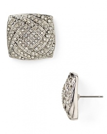 Dazzle them with Aqua's Art Deco-inspired studs. The clean lines and geometric shape are pure Prohibition era.