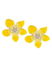 Look on the bright side! Betsey Johnson's vibrant yellow floral stud earrings have a sunny sensibility. Embellished with sparkling pave crystals in the center, they're crafted in antique gold tone mixed metal. Approximate diameter: 1 inch.