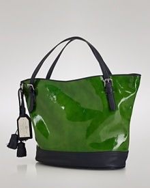 Lauren by Ralph Lauren gives its tried-and-true tote a glossy finish. A roomy interior and easy-to-wear top handles up this bag's irresistible practicality.