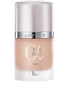 Capture the luminous, radiant look of youth with new Capture Totale Foundation. A unique blend of Capture Totale anti-aging ingredients (Alpha Longoza and Centuline), optical correctors and HD Liquid Crystal Pigments, this revolutionary serum foundation gives skin a radiant high definition perfection in every dimension. Thanks to a broader band of multi-toned pigments more subtle, real and natural than the 4 (red/yellow/white/black) usually used in foundation.Treats all the signs of aging. 