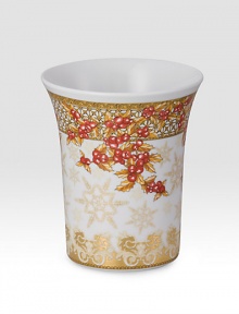 Clustered berries and holly leaves add elegant holiday-inspired style to this beautiful vase from the house of Versace's porcelain collection. From the Christmas In Your Heart CollectionPorcelain7 highHand washMade in Germany