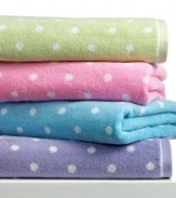 Hit the spot. Put a bit of pep into your daily routine with this brightly-colored Bambini Dots bath towel, featuring whimsical dots on a pure cotton ground for a playful addition to your bathroom. Choose from a range of fun hues.