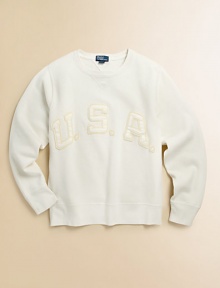 Crafted from ultra-cozy fleece in a classic crewneck silhouette, this essential sweatshirt is adorned with stitched-on USA for a time-honored, patriotic appeal.Crewneck with v-insetLong sleevesPullover style87% cotton/13% polyesterMachine washImported