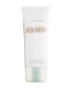 La Mer The Hand Treatment soothes, resurfaces and protects even the driest hands. La Mer's smart seaweeds within this silky formulation intuitively attract moisture, creating an emollient barrier to prevent dehydration and cushion the skin. An exclusive Skin Lightening Complex improves skin tone and clarity, revealing a profoundly healthier appearance. Magnetized water with marine and vitamin-derived ingredients helps reduce feelings of fatigue. The Hand Treatment improves skin's overall condition, encouraging the hands to look younger, feel softer and smoother to the touch.