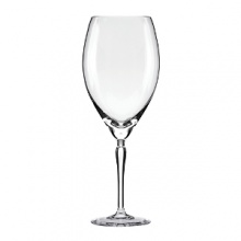 With a clear bowl and hand-pulled stem, this kate spade new york Bellport glass sparkles in European crystal.