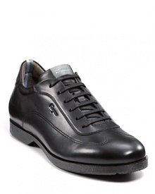 A sporty oxford/sneaker hybrid in beautiful Italian leather, tonal logo detail at the side and tonal topstitch accents.