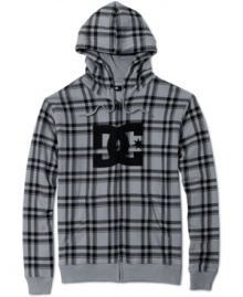 Pump up the volume on your casual look with the plaid power of this hoodie from DC Shoes.