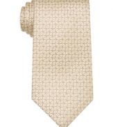 With a subtle, sophisticated pattern, this Countess Mara tie makes a simple statement.