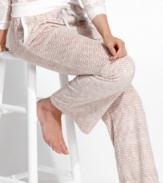 All-over textured lace gives Kensie's First Frost pajama pants a look that's as delicate as freshly fallen snow.